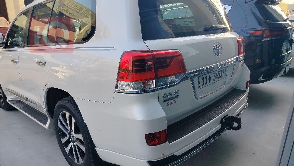 تويوتا لاندكروزر